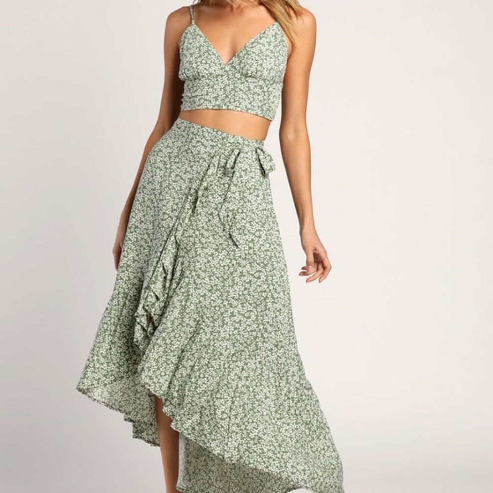Lulus Summer Romance Sage Green Floral Print Two-piece Midi Dress - Size M
